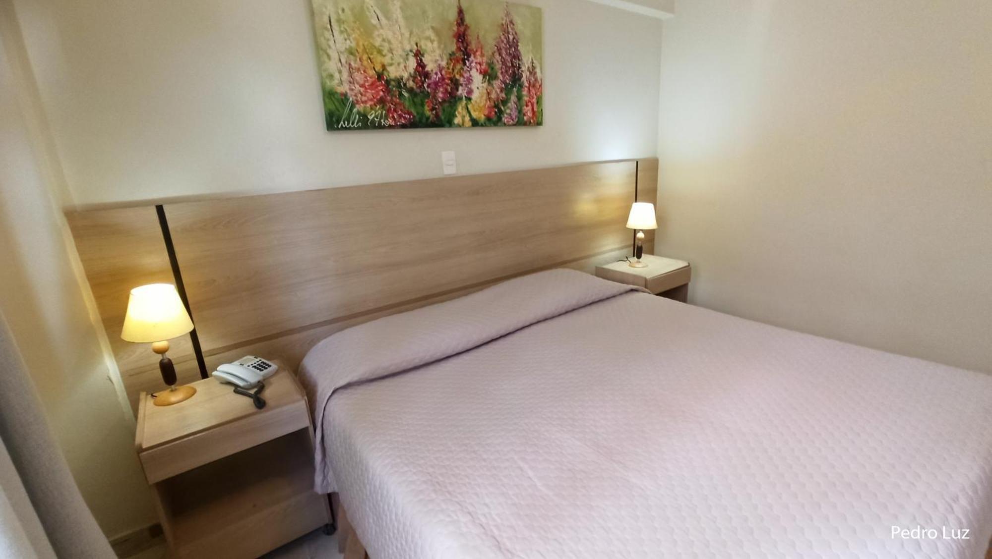 River Park Hotel Резенді Екстер'єр фото