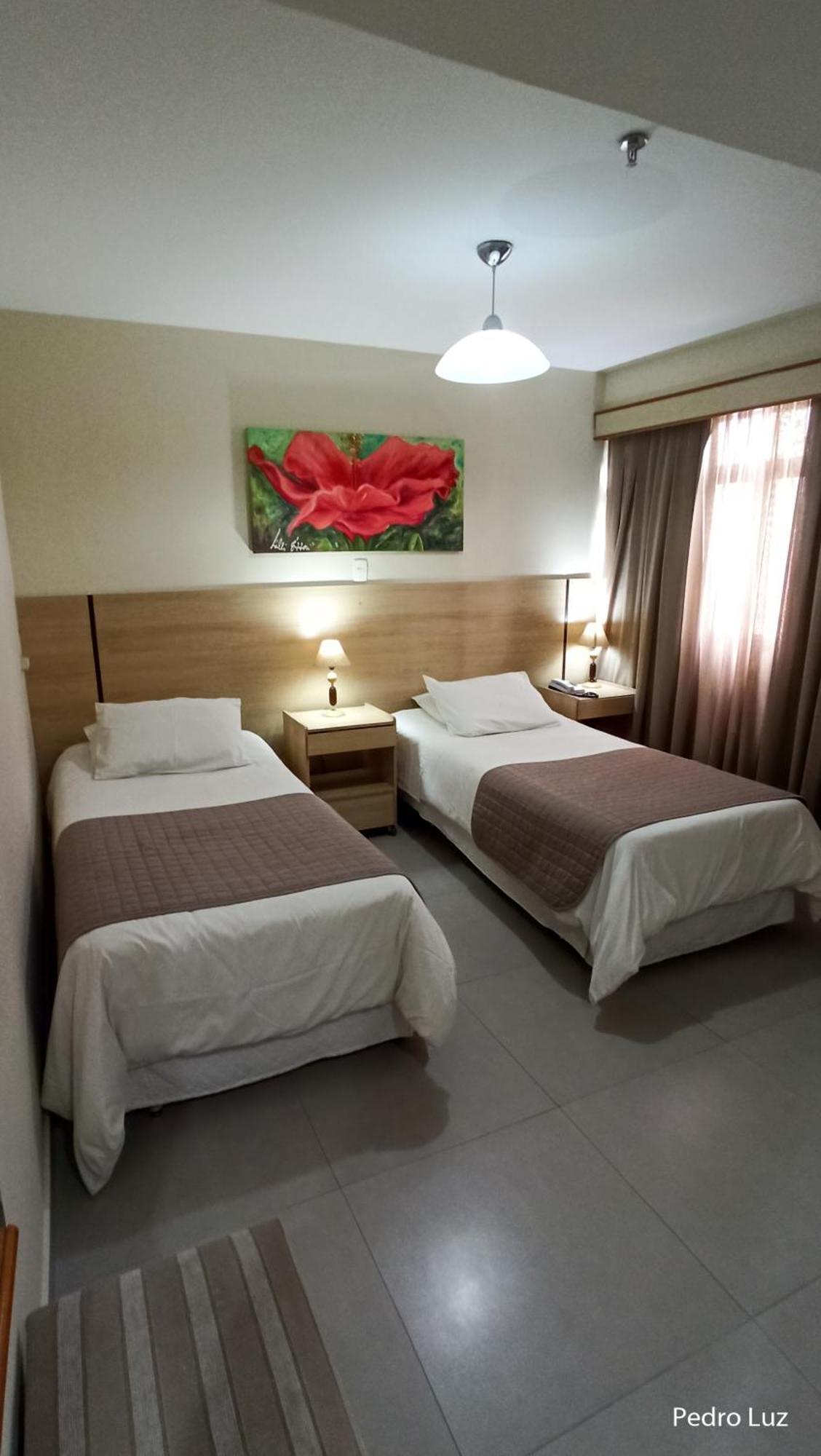 River Park Hotel Резенді Екстер'єр фото
