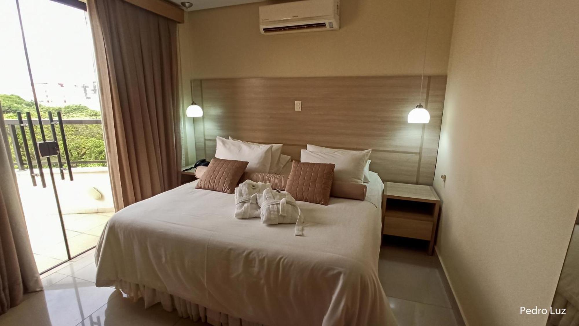 River Park Hotel Резенді Екстер'єр фото